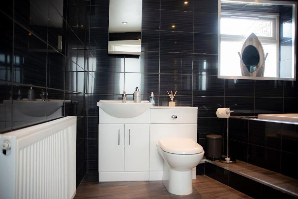 Jewel Pier *2 Bed House* Holiday home