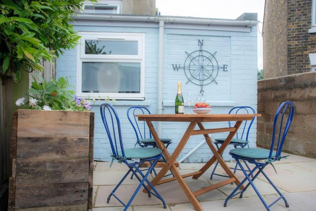 Jewel Pier *2 Bed House* Holiday home